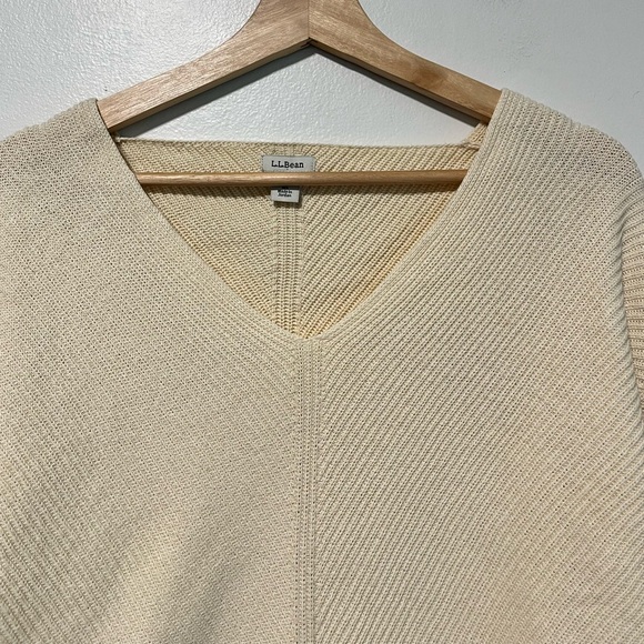 L.L. Bean Women’s V-Neck Cotton Sweater – Cream Textured Knit Pullover, Size L - Picture 3 of 9